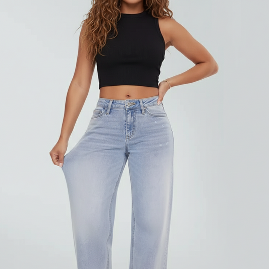 The ComfortCurve Lift™ Baggy Jeans